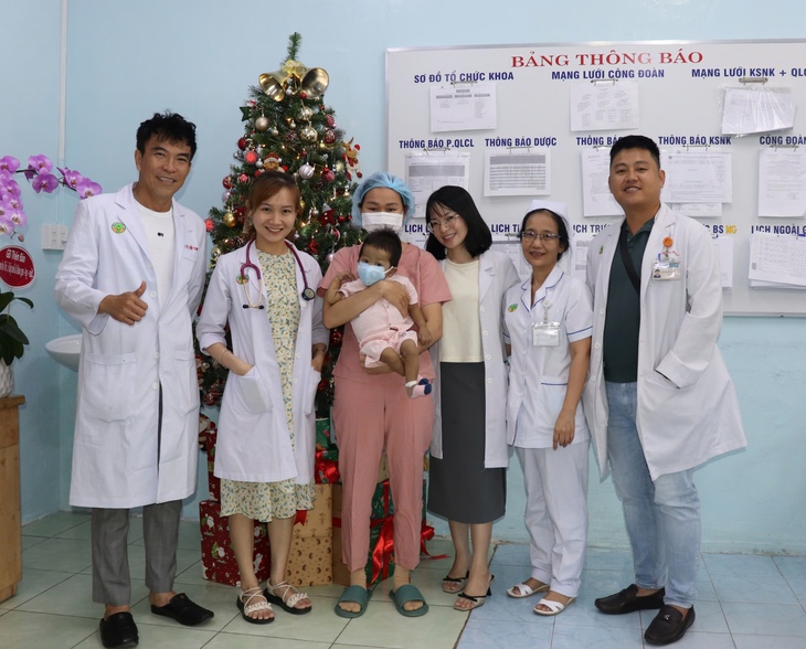 Kỳ tích ghép gan cho bệnh nhi 3 tuổi mắc hội chứng hiếm gặp Budd - Chiari- Ảnh 2. Kỳ tích ghép gan cho bệnh nhi 3 tuổi mắc hội chứng hiếm gặp Budd - Chiari- Ảnh 2.