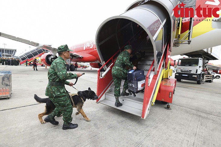 Hình ảnh 80 quân nhân Việt Nam lên đường sang Myanmar khắc phục hậu quả động đất- Ảnh 9.