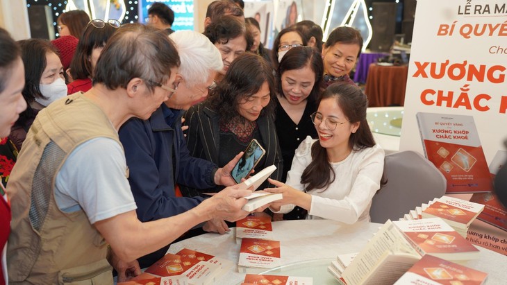 Hội thảo 'Hành trình sức khoẻ vàng 2025'- Ảnh 1.