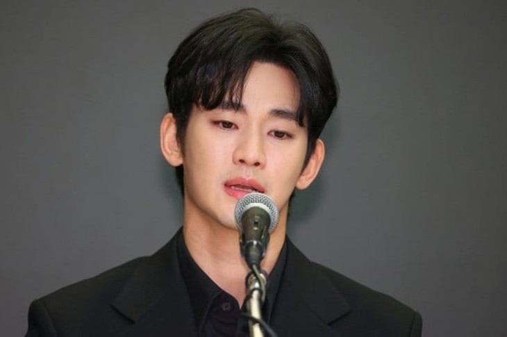 Họp báo khẩn: Kim Soo Hyun tố cáo bằng chứng giả mạo, xác nhận từng yêu Kim Sae Ron- Ảnh 1.