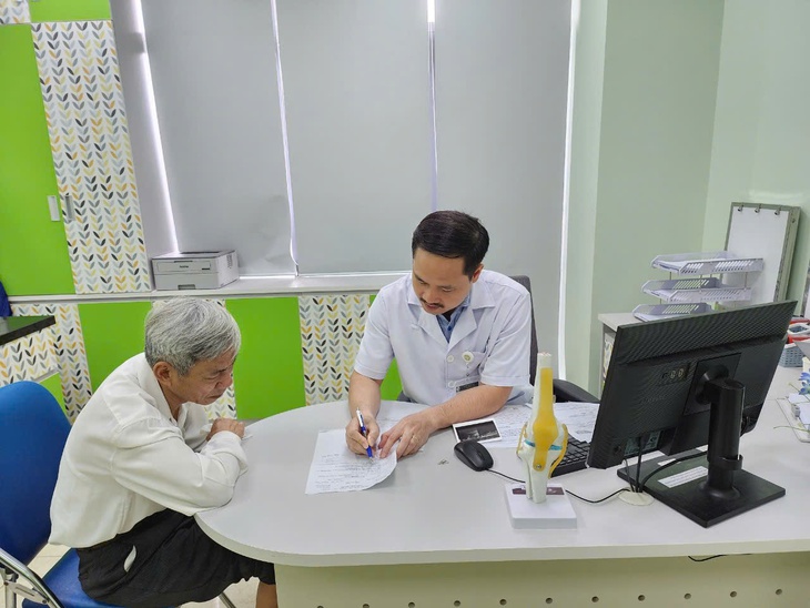 Hội chứng hông vũ công: Nguyên nhân, triệu chứng, cách điều trị và phòng ngừa - Ảnh 2.