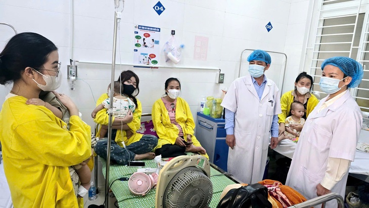 Từ chối tiêm vaccine sởi cho trẻ, nguy cơ tử vong rình rập- Ảnh 1.