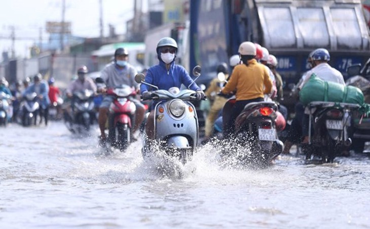 Cảnh báo mưa lớn, gió giật mạnh ở Nam Trung Bộ và Nam Bộ- Ảnh 2. Cảnh báo mưa lớn, gió giật mạnh ở Nam Trung Bộ và Nam Bộ- Ảnh 2.