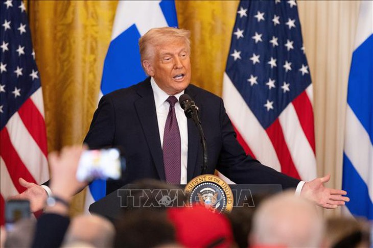 Tổng thống Trump đe dọa áp thuế đối với dầu mỏ của Liên bang Nga, ném bom Iran- Ảnh 1.