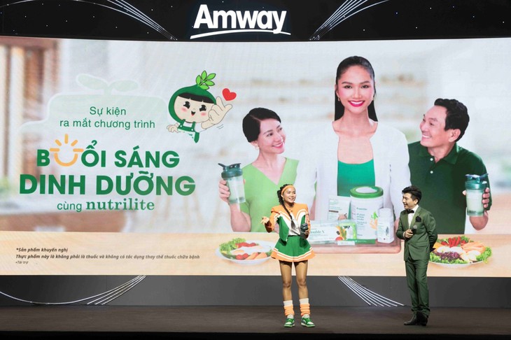 Amway Việt Nam ra mắt chiến lược 'Sống khỏe mạnh, sống hạnh phúc' tại Amway Expo 2025- Ảnh 3. Amway Việt Nam ra mắt chiến lược 'Sống khỏe mạnh, sống hạnh phúc' tại Amway Expo 2025- Ảnh 3.