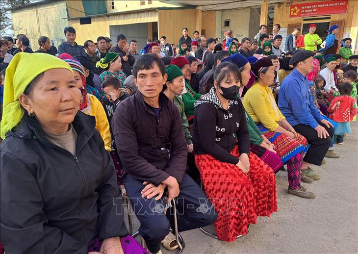 Hàng nghìn người dân vùng biên giới Hà Giang được khám, phát thuốc miễn phí- Ảnh 1.