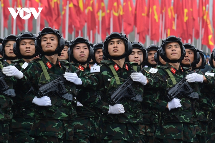 Hình ảnh hợp luyện diễu binh, diễu hành kỷ niệm 50 năm Ngày giải phóng miền Nam- Ảnh 6. Hình ảnh hợp luyện diễu binh, diễu hành kỷ niệm 50 năm Ngày giải phóng miền Nam- Ảnh 6.