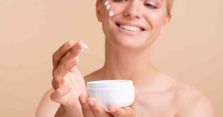 4 lý do nên sử dụng kem dưỡng ẩm hàng ngày- Ảnh 1.