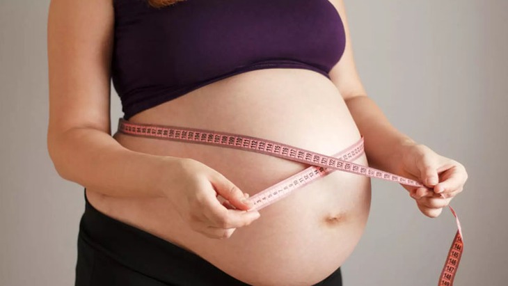 Mẹ bầu bị béo phì có ảnh hưởng đến sự phát triển của em bé không?- Ảnh 1. Mẹ bầu bị béo phì có ảnh hưởng đến sự phát triển của em bé không?- Ảnh 1.