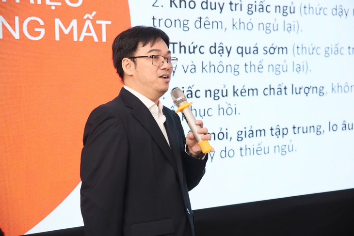 Hơn 70% sinh viên y khoa ngủ ít hơn 7 tiếng mỗi ngày- Ảnh 2. Hơn 70% sinh viên y khoa ngủ ít hơn 7 tiếng mỗi ngày- Ảnh 2.