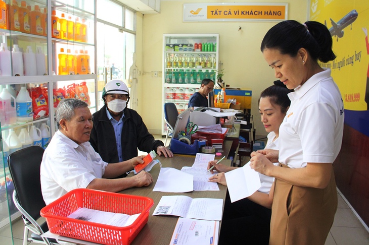 Nghỉ việc theo chế độ 176 có được trợ cấp BHXH một lần?- Ảnh 1. Nghỉ việc theo chế độ 176 có được trợ cấp BHXH một lần?- Ảnh 1.