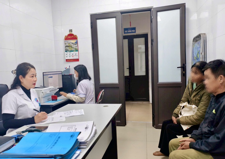 Nữ bác sĩ gần 30 năm níu giữ bệnh nhân trở về từ 'cõi điên'- Ảnh 1. Nữ bác sĩ gần 30 năm níu giữ bệnh nhân trở về từ 'cõi điên'- Ảnh 1.