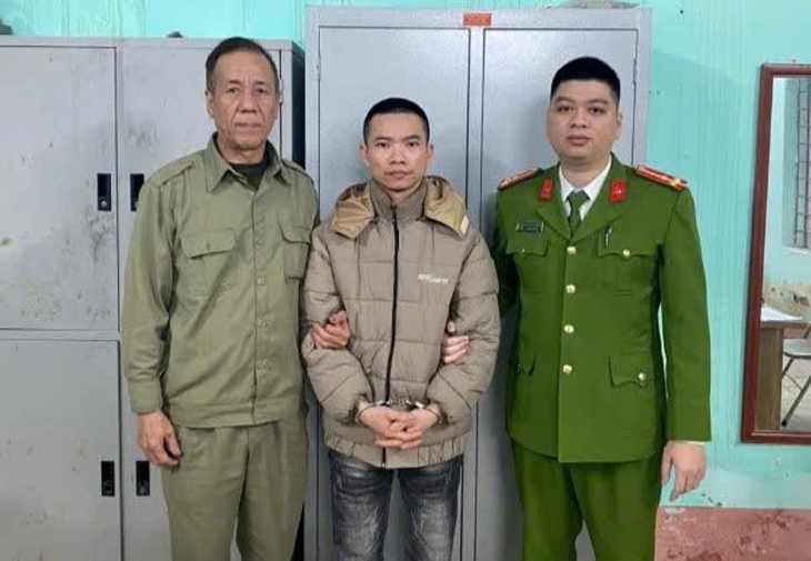 Mâu thuẫn trả tiền hát karaoke, gã thanh niên dùng kiếm chém bạn trọng thương- Ảnh 1. Mâu thuẫn trả tiền hát karaoke, gã thanh niên dùng kiếm chém bạn trọng thương- Ảnh 1.