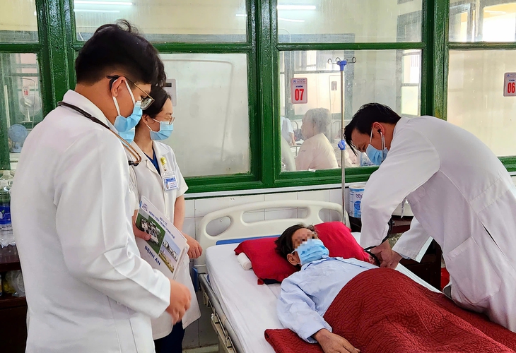 Người mắc bệnh đường hô hấp gia tăng, làm gì để phòng bệnh?- Ảnh 1.