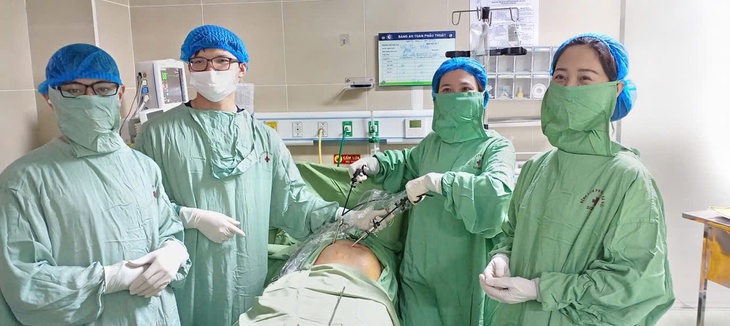 A group of doctors in a hospital  AI-generated content may be incorrect.
