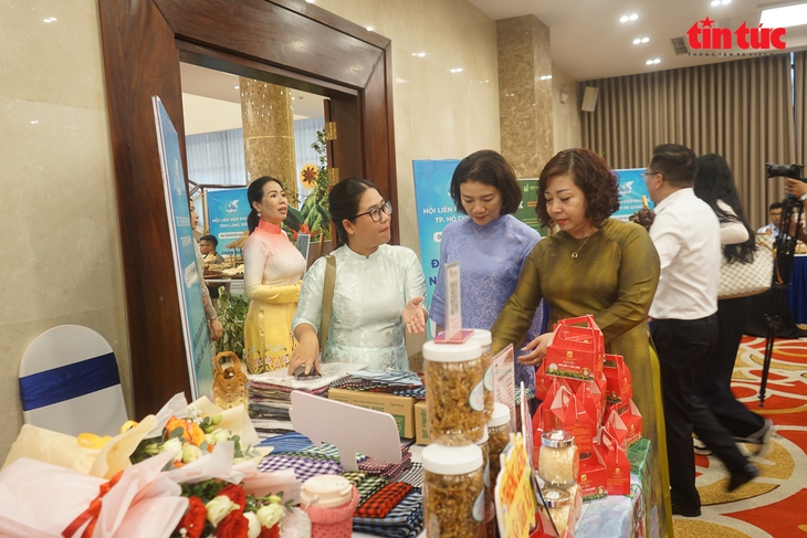 Phát huy vai trò của phụ nữ trong kỷ nguyên mới- Ảnh 2.