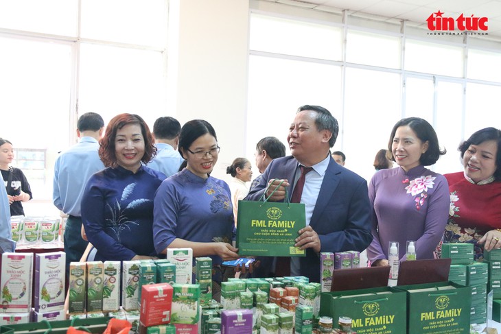 Phát huy vai trò của phụ nữ trong kỷ nguyên mới- Ảnh 5.