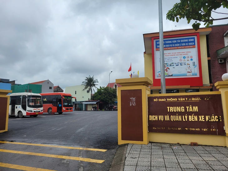 Chấn chỉnh nhà xe sau vụ nhân viên đánh nhau với khách nước ngoài- Ảnh 1. Chấn chỉnh nhà xe sau vụ nhân viên đánh nhau với khách nước ngoài- Ảnh 1.