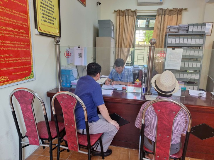 Người nghỉ hưu trước tuổi khi sắp xếp bộ máy có bị trừ tỷ lệ lương hưu?- Ảnh 1. Người nghỉ hưu trước tuổi khi sắp xếp bộ máy có bị trừ tỷ lệ lương hưu?- Ảnh 1.