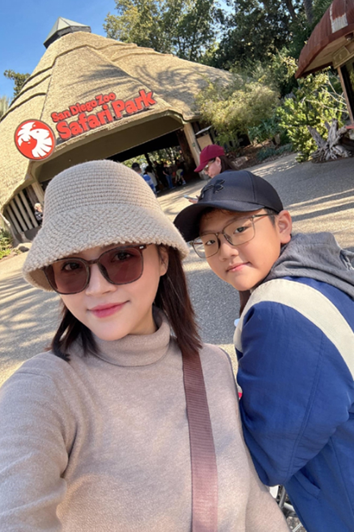 Hai người phụ nữ bỏ con trong phim 'Cha tôi, người ở lại' ngoài đời đồng cảnh mẹ đơn thân- Ảnh 4. Hai người phụ nữ bỏ con trong phim 'Cha tôi, người ở lại' ngoài đời đồng cảnh mẹ đơn thân- Ảnh 4.