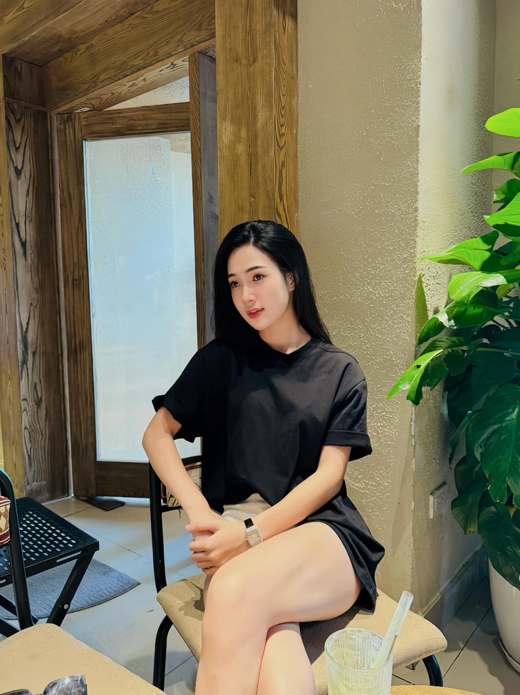 Vẻ đẹp đời thường của nữ diễn viên quê Bắc Ninh trong 'Cha tôi, người ở lại'- Ảnh 10.
