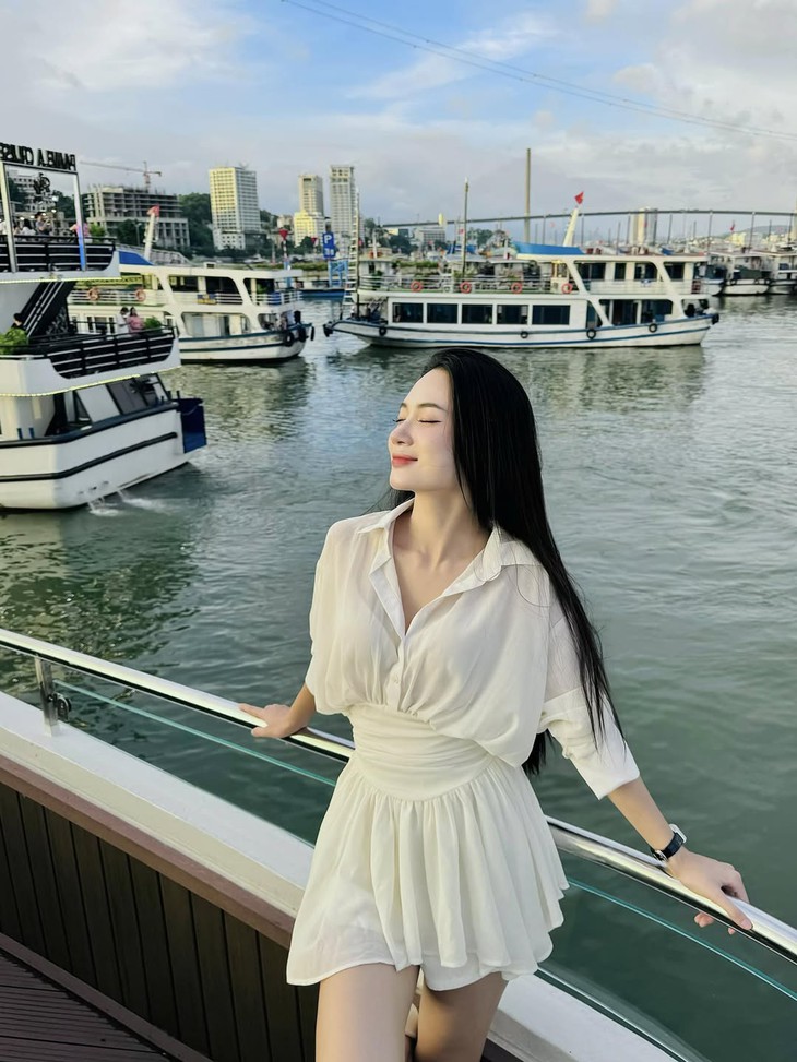 Vẻ đẹp đời thường của nữ diễn viên quê Bắc Ninh trong 'Cha tôi, người ở lại'- Ảnh 4.