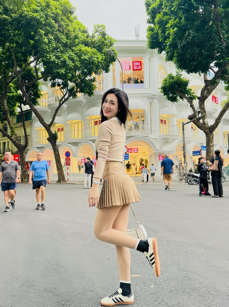 Vẻ đẹp đời thường của nữ diễn viên quê Bắc Ninh trong 'Cha tôi, người ở lại'- Ảnh 5.