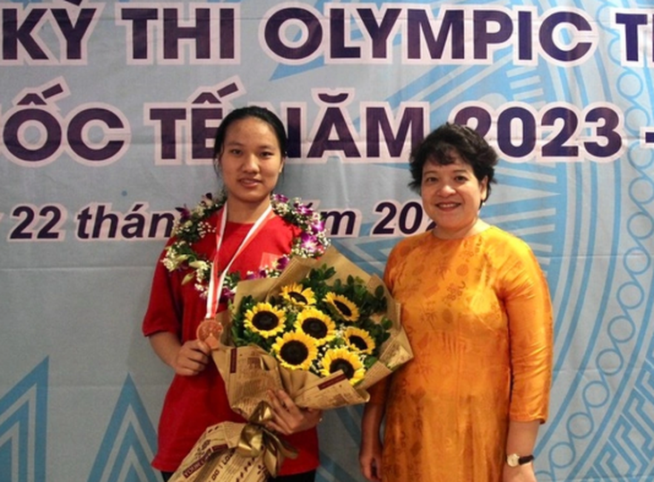'Những bóng hồng' góp mặt trong đội tuyển Việt Nam dự thi Olympic quốc tế 2025- Ảnh 1.