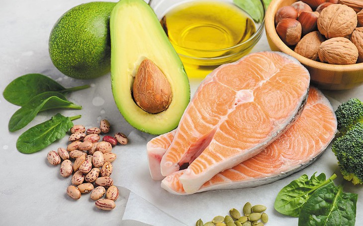 Chế độ ăn uống lành mạnh giúp kiểm soát triệu chứng bệnh lupus ban đỏ