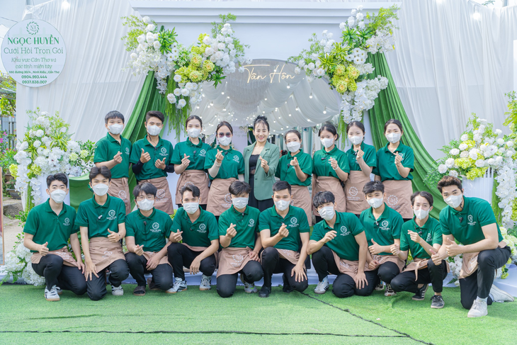 Nghề 'làm dâu trăm họ'– Cưới hỏi trọn gói Ngọc Huyền hé lộ sự thật- Ảnh 1. Nghề 'làm dâu trăm họ'– Cưới hỏi trọn gói Ngọc Huyền hé lộ sự thật- Ảnh 1.