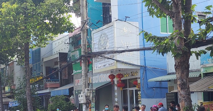 Cháy nhà ngõ hẹp 4 người tử vong