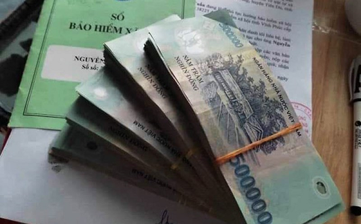 Cảnh giác chiêu trò mua bán sổ BHXH dưới mác 'ủy quyền nhận trợ cấp một lần'- Ảnh 1.