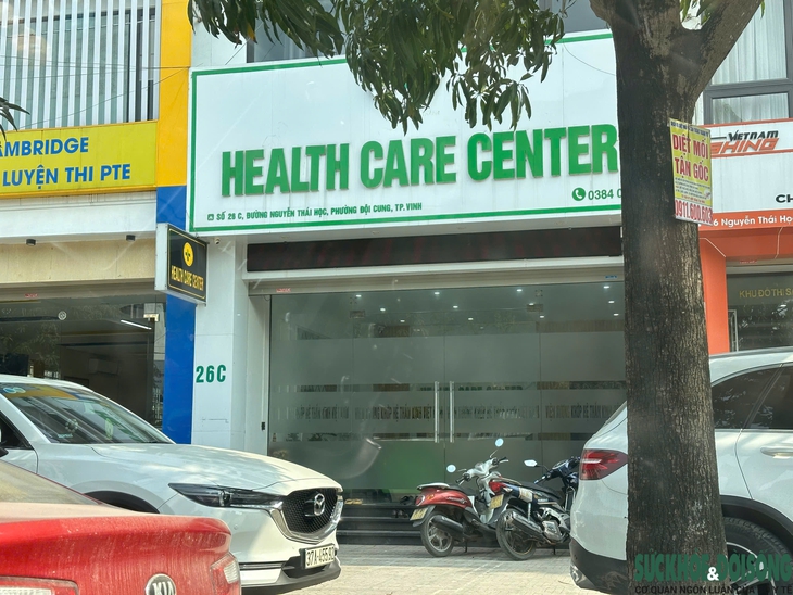 Cơ sở y tế 'ma' tại TP Vinh bị tố hoạt động không phép, 'va chạm' với khách hàng- Ảnh 1. Cơ sở y tế 'ma' tại TP Vinh bị tố hoạt động không phép, 'va chạm' với khách hàng- Ảnh 1.