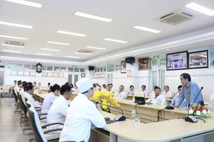 Bệnh viện Chợ Rẫy chuyển giao kỹ thuật điều trị thay thế thận giai đoạn cuối cho BVĐK Ninh Thuận- Ảnh 1. Bệnh viện Chợ Rẫy chuyển giao kỹ thuật điều trị thay thế thận giai đoạn cuối cho BVĐK Ninh Thuận- Ảnh 1.