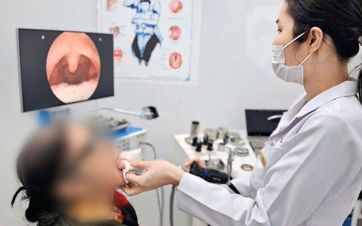 Ho kéo dài, cụ bà 79 tuổi bất ngờ phát hiện dị vật 