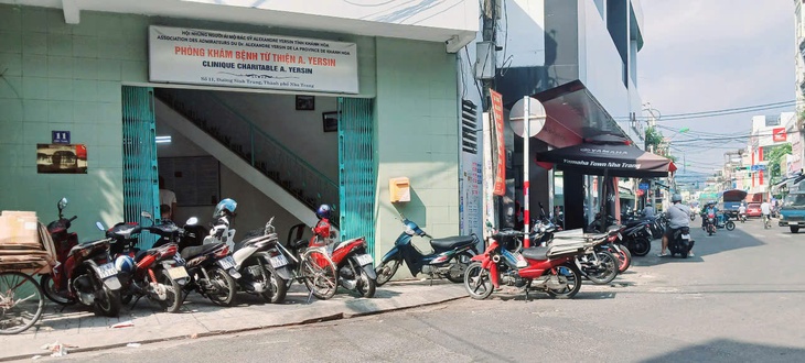 Phòng khám bệnh, cấp thuốc miễn phí ở Nha Trang- Ảnh 1.