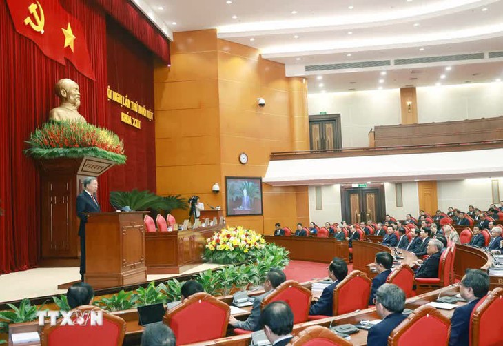 Thông báo Hội nghị lần thứ 11 Ban Chấp hành Trung ương Đảng khoá XIII- Ảnh 1. Thông báo Hội nghị lần thứ 11 Ban Chấp hành Trung ương Đảng khoá XIII- Ảnh 1.
