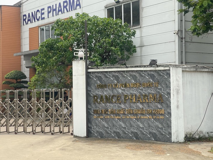 Liên minh 'ma quỷ' trong hệ sinh thái của nhóm sản xuất sữa giả số lượng lớn
- Ảnh 1.