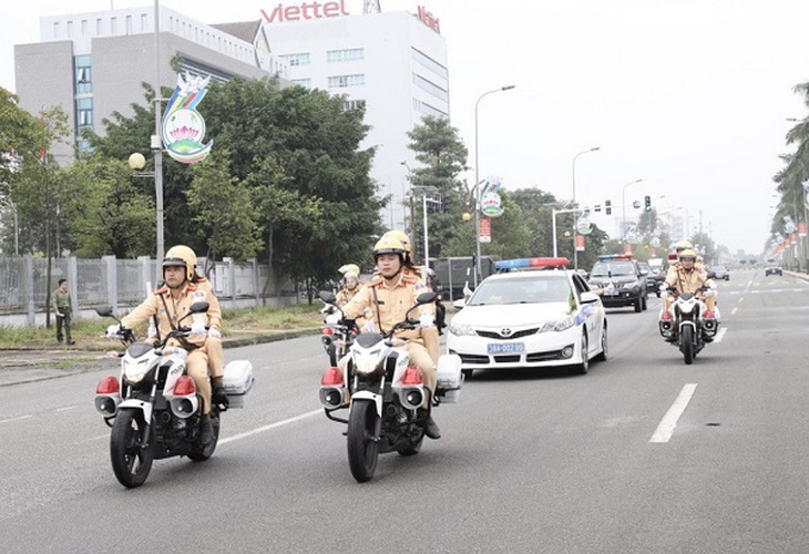 Hà Nội phân luồng giao thông phục vụ đoàn khách quốc tế sang Việt Nam- Ảnh 1. Hà Nội phân luồng giao thông phục vụ đoàn khách quốc tế sang Việt Nam- Ảnh 1.