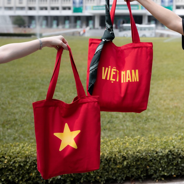 Khi Tổ quốc trong tim: Giới trẻ thể hiện niềm tự hào dân tộc qua những điều giản dị- Ảnh 7. Khi Tổ quốc trong tim: Giới trẻ thể hiện niềm tự hào dân tộc qua những điều giản dị- Ảnh 7.