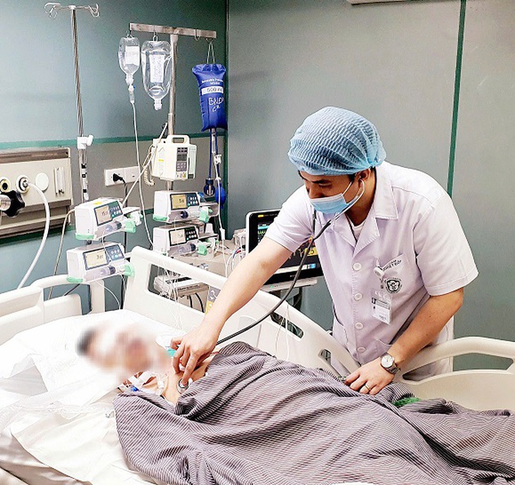 Đã có ca tử vong Sởi ở người lớn, Bộ Y tế khuyến cáo 5 cách phòng chống bệnh với nhóm nguy cơ cao- Ảnh 1.