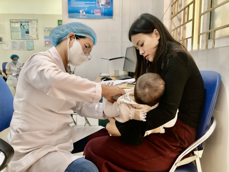 Đã ghi nhận 67.000 ca nghi sởi, một số địa phương chưa đạt tỷ lệ tiêm vaccine cao- Ảnh 1. Đã ghi nhận 67.000 ca nghi sởi, một số địa phương chưa đạt tỷ lệ tiêm vaccine cao- Ảnh 1.