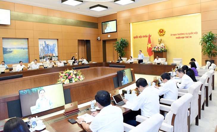 UBTVQH cho ý kiến về Báo cáo việc thực hiện cải cách tiền lương, điều chỉnh lương hưu- Ảnh 1. UBTVQH cho ý kiến về Báo cáo việc thực hiện cải cách tiền lương, điều chỉnh lương hưu- Ảnh 1.
