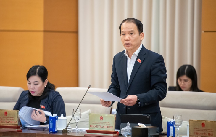 Thường vụ Quốc hội cho ý kiến về hồ sơ đề nghị sửa đổi Hiến pháp- Ảnh 3.
