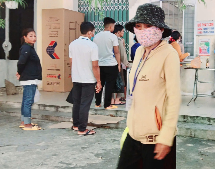 Bếp ăn 0 đồng cho bệnh nhân nghèo ở Khánh Hòa đỏ lửa quanh năm- Ảnh 5.