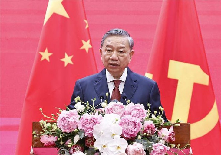 Lãnh đạo Đảng, Nhà nước Việt Nam - Trung Quốc dự Liên hoan giao lưu hữu nghị nhân dân hai nước- Ảnh 7. Lãnh đạo Đảng, Nhà nước Việt Nam - Trung Quốc dự Liên hoan giao lưu hữu nghị nhân dân hai nước- Ảnh 7.