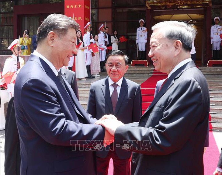 Lãnh đạo Đảng, Nhà nước Việt Nam - Trung Quốc dự Liên hoan giao lưu hữu nghị nhân dân hai nước- Ảnh 1. Lãnh đạo Đảng, Nhà nước Việt Nam - Trung Quốc dự Liên hoan giao lưu hữu nghị nhân dân hai nước- Ảnh 1.