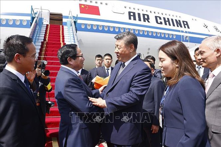 Thủ tướng Phạm Minh Chính ra sân bay tiễn Tổng Bí thư, Chủ tịch nước Trung Quốc Tập Cận Bình- Ảnh 1. Thủ tướng Phạm Minh Chính ra sân bay tiễn Tổng Bí thư, Chủ tịch nước Trung Quốc Tập Cận Bình- Ảnh 1.