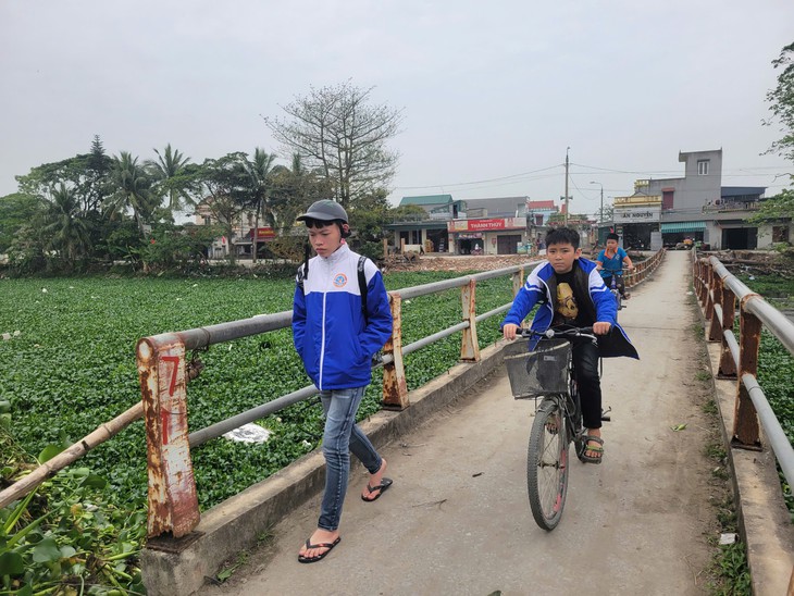 Cầu xuống cấp, mất an toàn giữa TP Thanh Hóa- Ảnh 4.