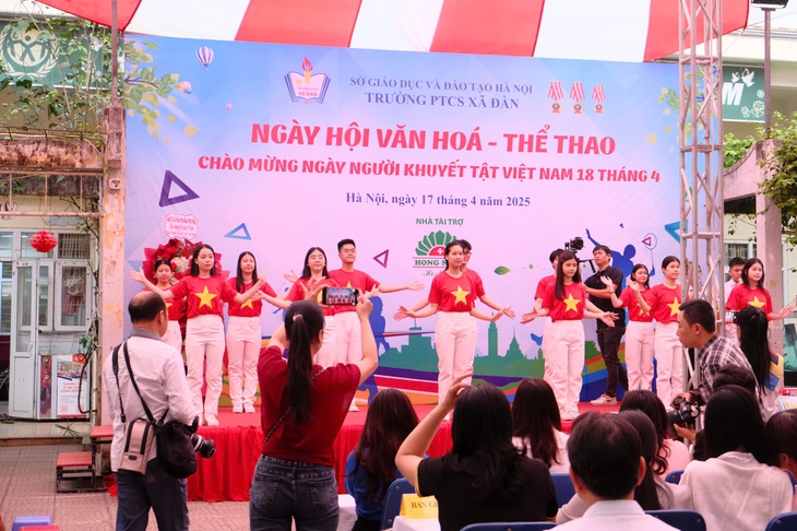 Trường PTCS Xã Đàn tổ chức chương trình Trường PTCS Xã Đàn tổ chức chương trình